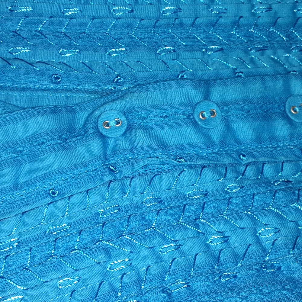 Chicos snap down blouse turquoise sz 2 pit measures 18 inches - Picture 3 of 9